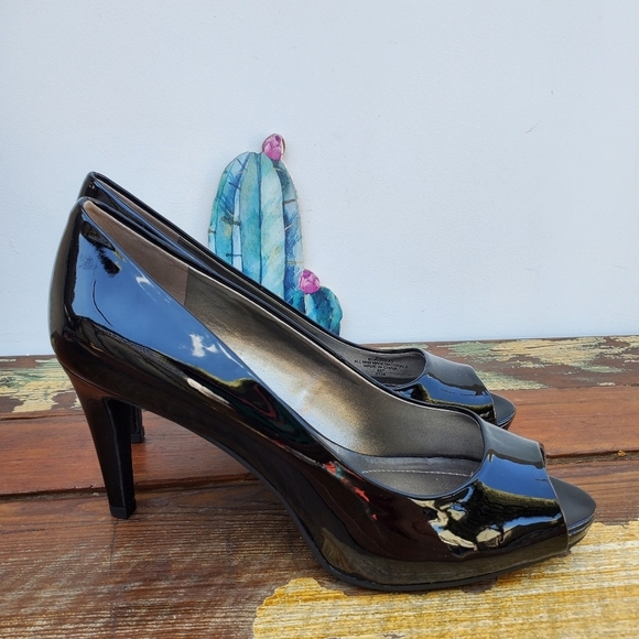 New Bandolino Open Toe Heels Pums Shoes Sz 8.5 - Picture 2 of 13